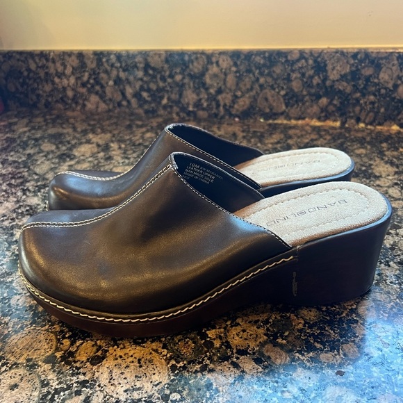 Bandolino ladies Brown, leather clogs and NWOT super cute perfect condition 10 - Picture 5 of 16